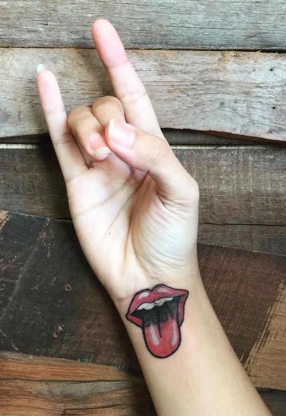 rolling stones tongue tattoo 